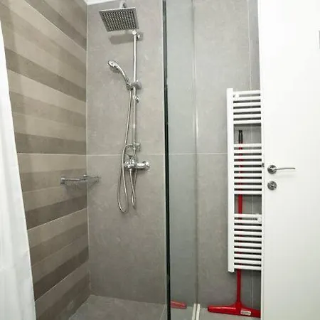 Homey Renovated 1 Bedroom Apartment In Kesariani Atina Dış mekan fotoğraf