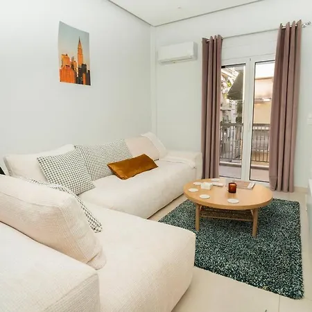 Homey Renovated 1 Bedroom Apartment In Kesariani Atina Dış mekan fotoğraf